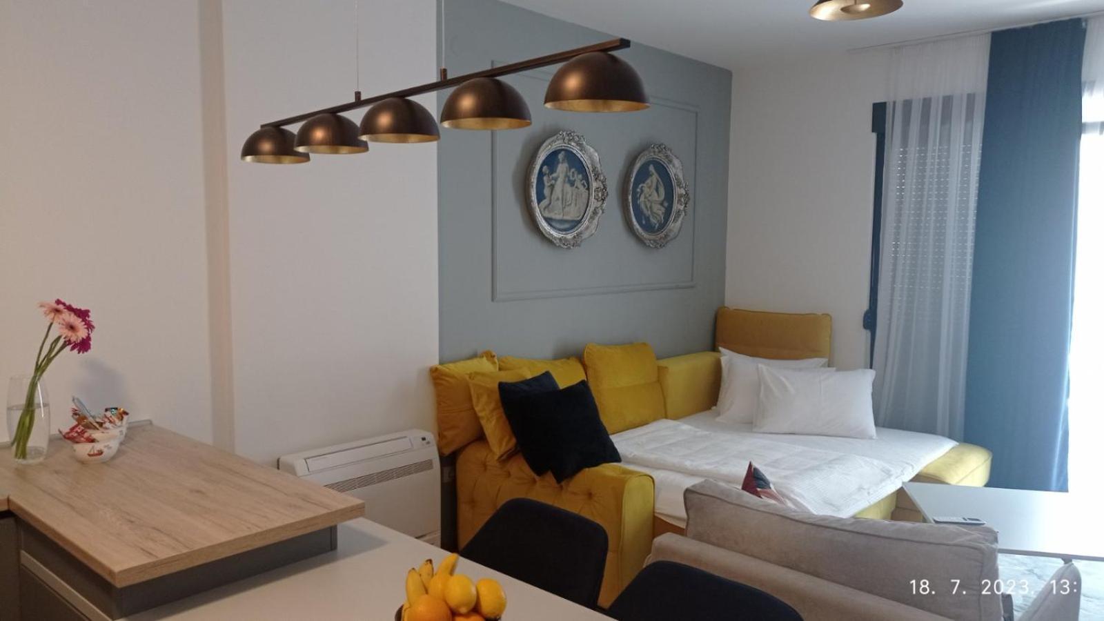 The Impressive Apartment เทรบินเย ภายนอก รูปภาพ